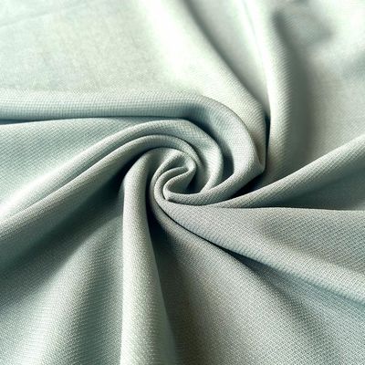 Polyester tissé 100% polyester vêtements pour femmes Largeur 59