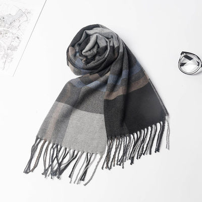 Équipe de football Fans écharpe Jacquard personnalisée écharpe hivernée tricotée avec motif à carreaux