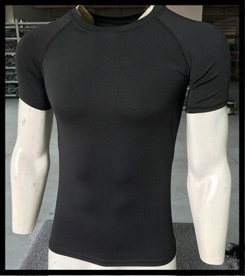 T-shirt de golf pour hommes