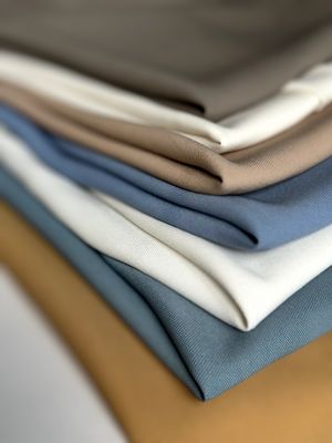 Style SLUB 100% Polyester Antibiose Étirement Matte Tissu de satin à séchage rapide pour les robes