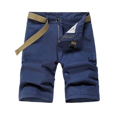 Shorts d'entraînement pour hommes en tissu de polyester avec un design de couleur simple et solide