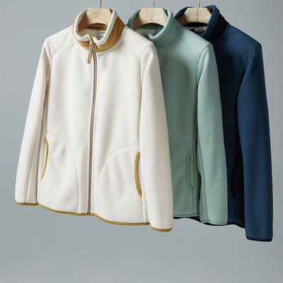 Restez au chaud et à l'aise avec notre épaisse veste en laine berbère pour homme personnalisable