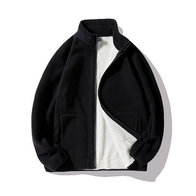 Restez au chaud et à l'aise avec notre épaisse veste en laine berbère pour homme personnalisable